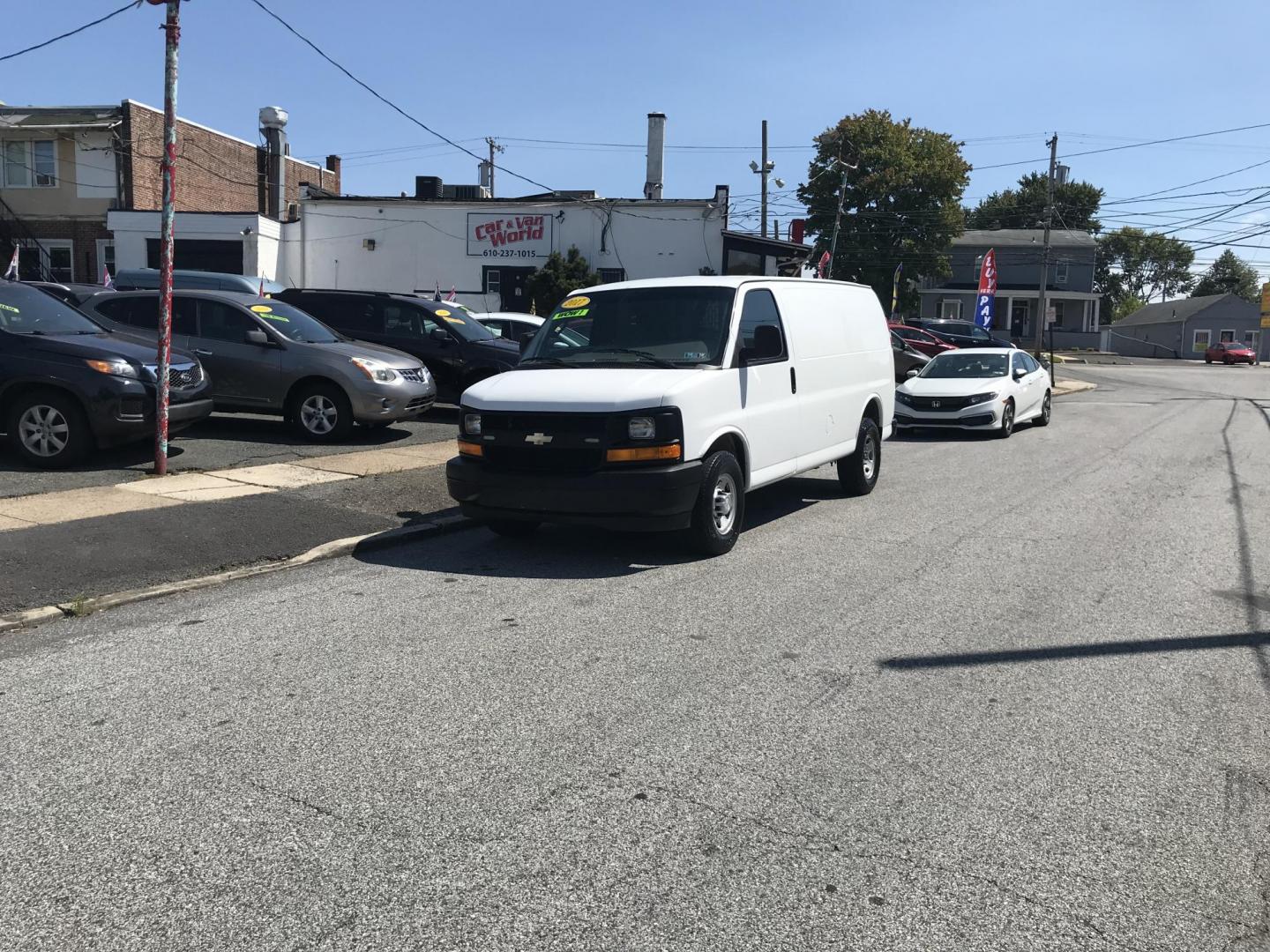 2017 White /Gray Chevrolet Express 2500 Cargo (1GCWGAFF2H1) with an 4.8L V8 FFV engine, 6A transmission, located at 577 Chester Pike, Prospect Park, PA, 19076, (610) 237-1015, 39.886154, -75.302338 - Photo#1