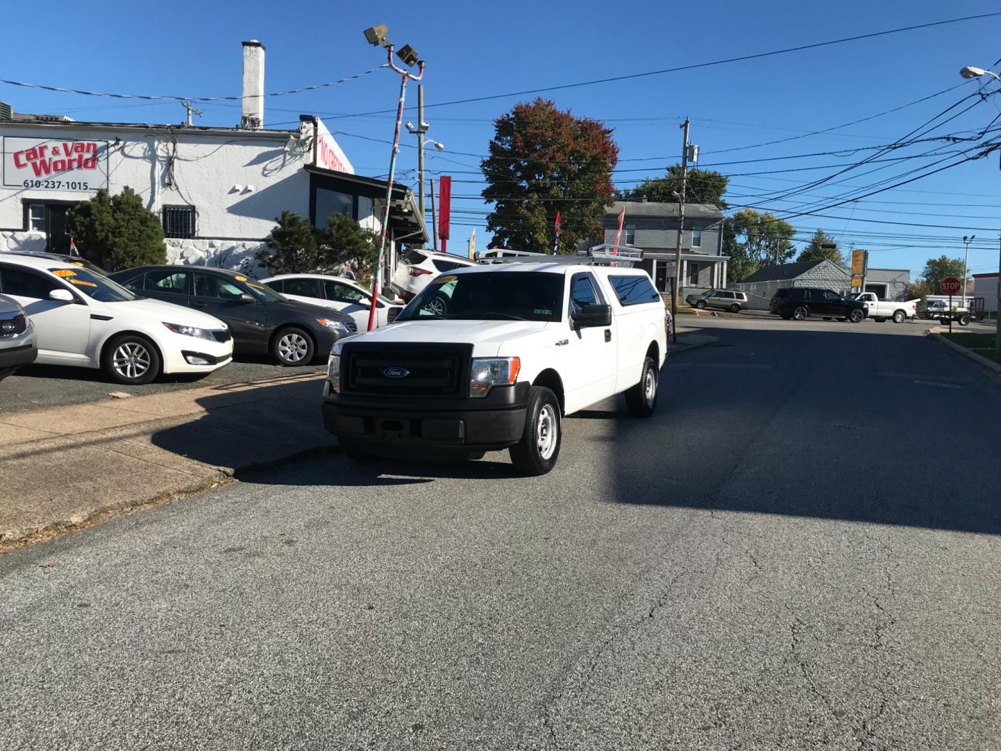 2014 White /Gray Ford F-150 STX 6.5-ft. Bed 2WD (1FTMF1CM6EK) with an 3.7L V6 DOHC 24V engine, 6-Speed Automatic transmission, located at 577 Chester Pike, Prospect Park, PA, 19076, (610) 237-1015, 39.886154, -75.302338 - Photo#1