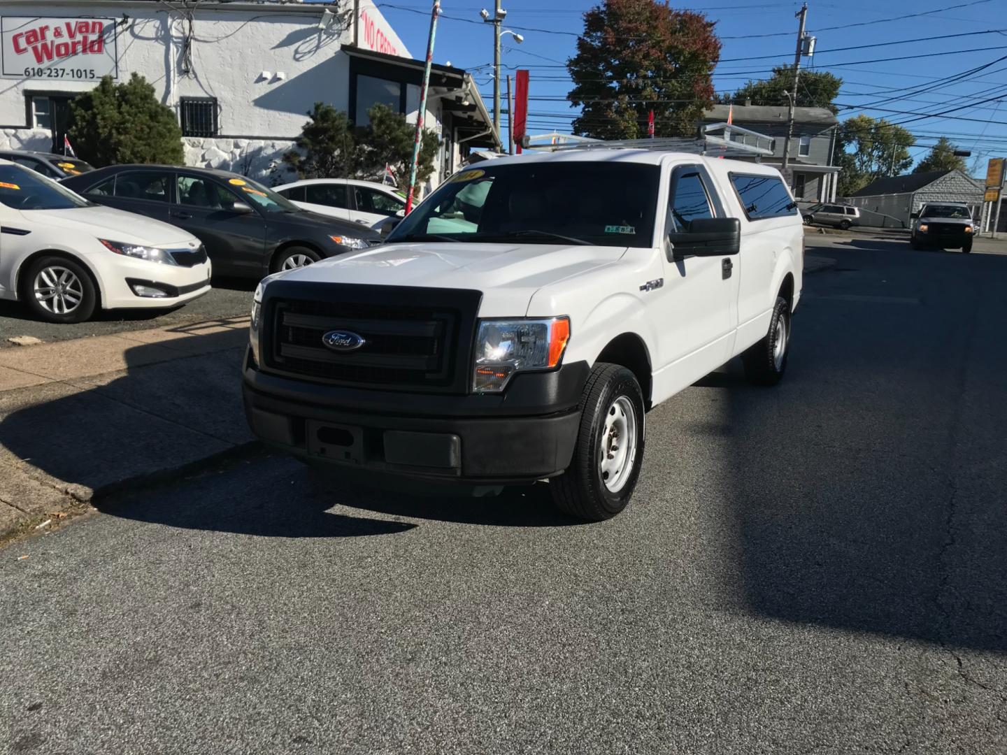 2014 White /Gray Ford F-150 STX 6.5-ft. Bed 2WD (1FTMF1CM6EK) with an 3.7L V6 DOHC 24V engine, 6-Speed Automatic transmission, located at 577 Chester Pike, Prospect Park, PA, 19076, (610) 237-1015, 39.886154, -75.302338 - Photo#3