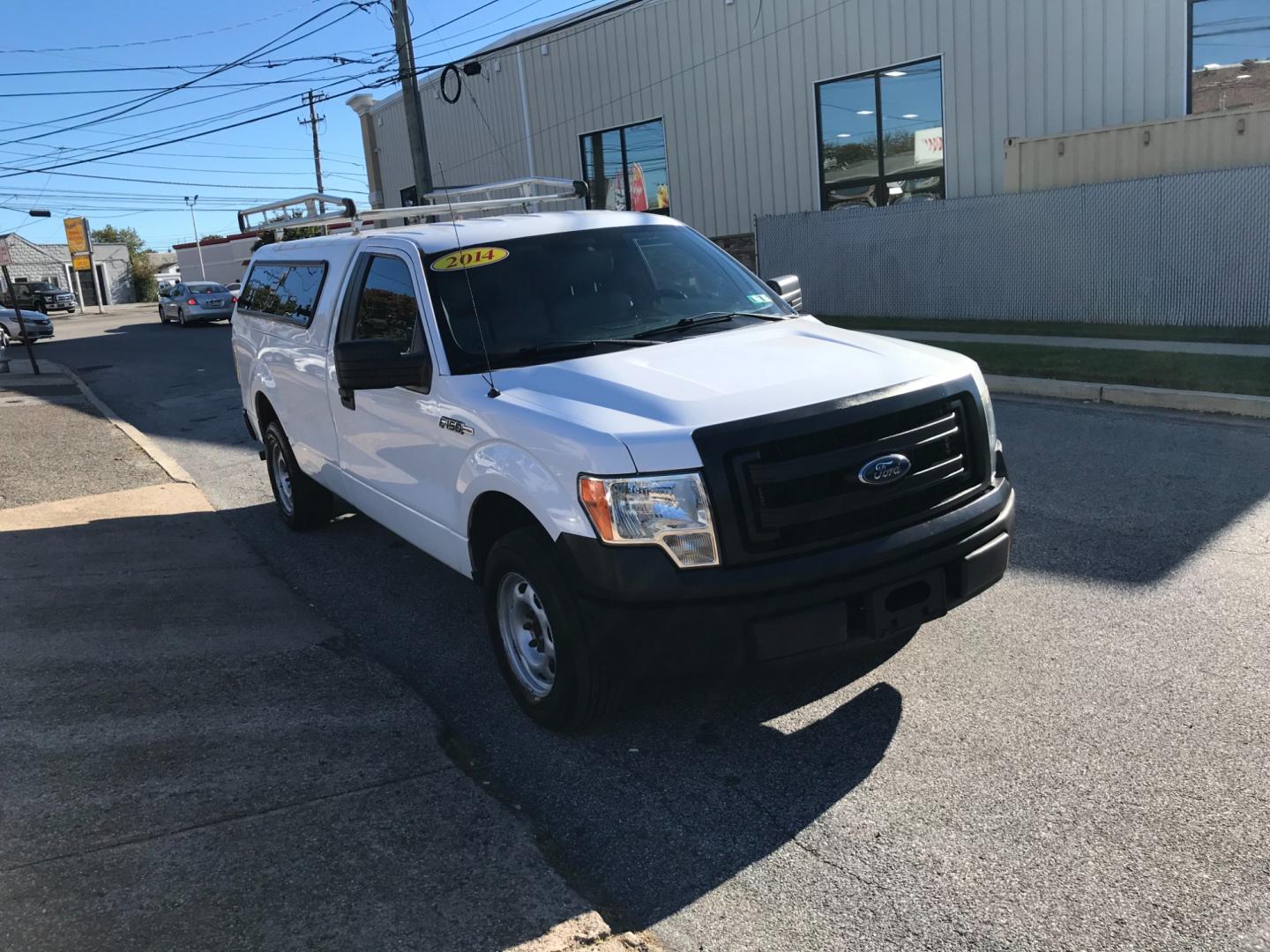 2014 White /Gray Ford F-150 STX 6.5-ft. Bed 2WD (1FTMF1CM6EK) with an 3.7L V6 DOHC 24V engine, 6-Speed Automatic transmission, located at 577 Chester Pike, Prospect Park, PA, 19076, (610) 237-1015, 39.886154, -75.302338 - Photo#4