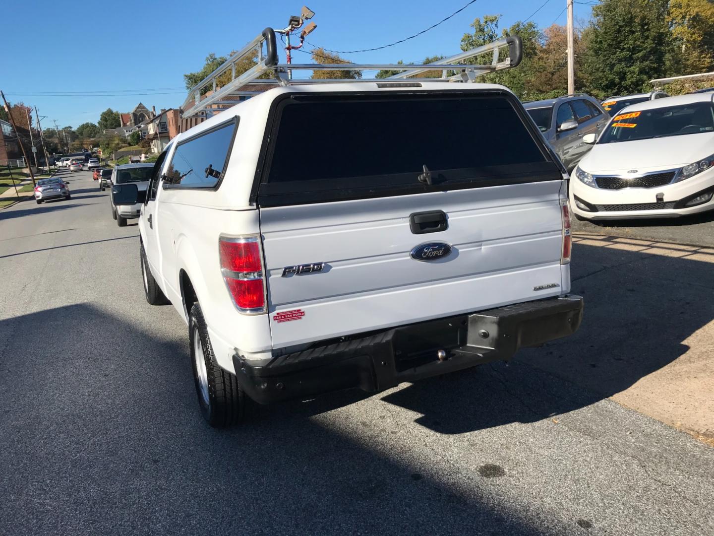 2014 White /Gray Ford F-150 STX 6.5-ft. Bed 2WD (1FTMF1CM6EK) with an 3.7L V6 DOHC 24V engine, 6-Speed Automatic transmission, located at 577 Chester Pike, Prospect Park, PA, 19076, (610) 237-1015, 39.886154, -75.302338 - Photo#6