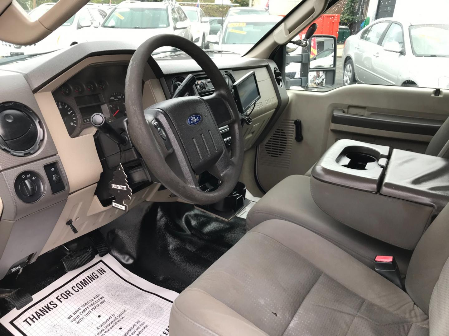 2009 White /Tan Ford F-550 Crew Cab 4WD DRW (1FDAW57R79E) with an 6.4L V8 OHV 32V TURBO DIESEL engine, Automatic transmission, located at 577 Chester Pike, Prospect Park, PA, 19076, (610) 237-1015, 39.886154, -75.302338 - 09 Ford F550 Crew Cab Turbo Diesel: 4x4, turbo diesel, dual rear wheels, 4 door, work box on back with side bins, ladder racks, runs EXCELLENT! - Photo#7