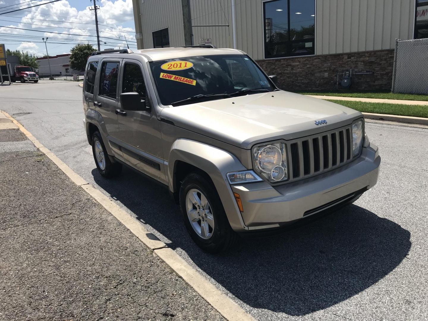 2011 Gold /Gray Jeep Liberty Sport (1J4PN2GK1BW) with an 3.7 V6 engine, Automatic transmission, located at 577 Chester Pike, Prospect Park, PA, 19076, (610) 237-1015, 39.886154, -75.302338 - Photo#2