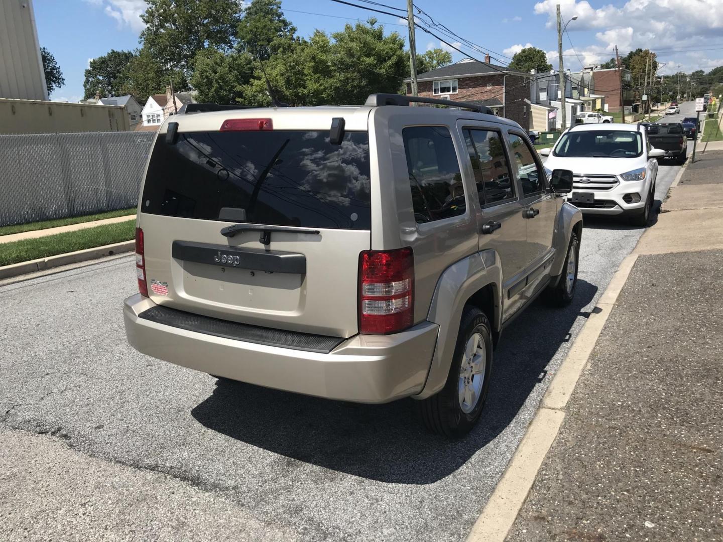 2011 Gold /Gray Jeep Liberty Sport (1J4PN2GK1BW) with an 3.7 V6 engine, Automatic transmission, located at 577 Chester Pike, Prospect Park, PA, 19076, (610) 237-1015, 39.886154, -75.302338 - Photo#4