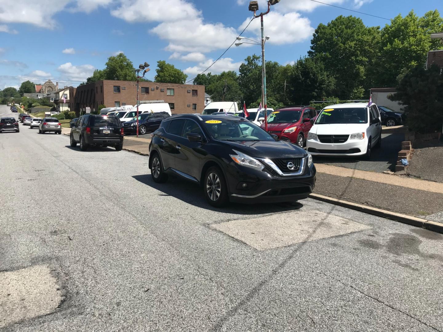 2017 Black /Tan Nissan Murano SL (5N1AZ2MH6HN) with an 3.5 V6 engine, Automatic transmission, located at 577 Chester Pike, Prospect Park, PA, 19076, (610) 237-1015, 39.886154, -75.302338 - Photo#1