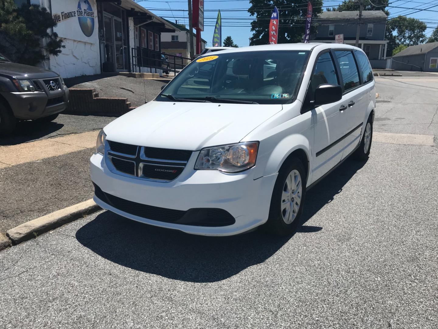 2015 White /Gray Dodge Grand Caravan SE (2C4RDGBG7FR) with an 3.6 V6 engine, Automatic transmission, located at 577 Chester Pike, Prospect Park, PA, 19076, (610) 237-1015, 39.886154, -75.302338 - 2015 Dodge Grand Caravan SE: Only 96k miles, new PA inspection, SUPER CLEAN, runs LIKE NEW! This vehicle comes inspected and has been given a bumper to bumper safety check. It is very clean, reliable, and well maintained. We offer a unique pay plan that is known for being the easiest and fastest - Photo#2