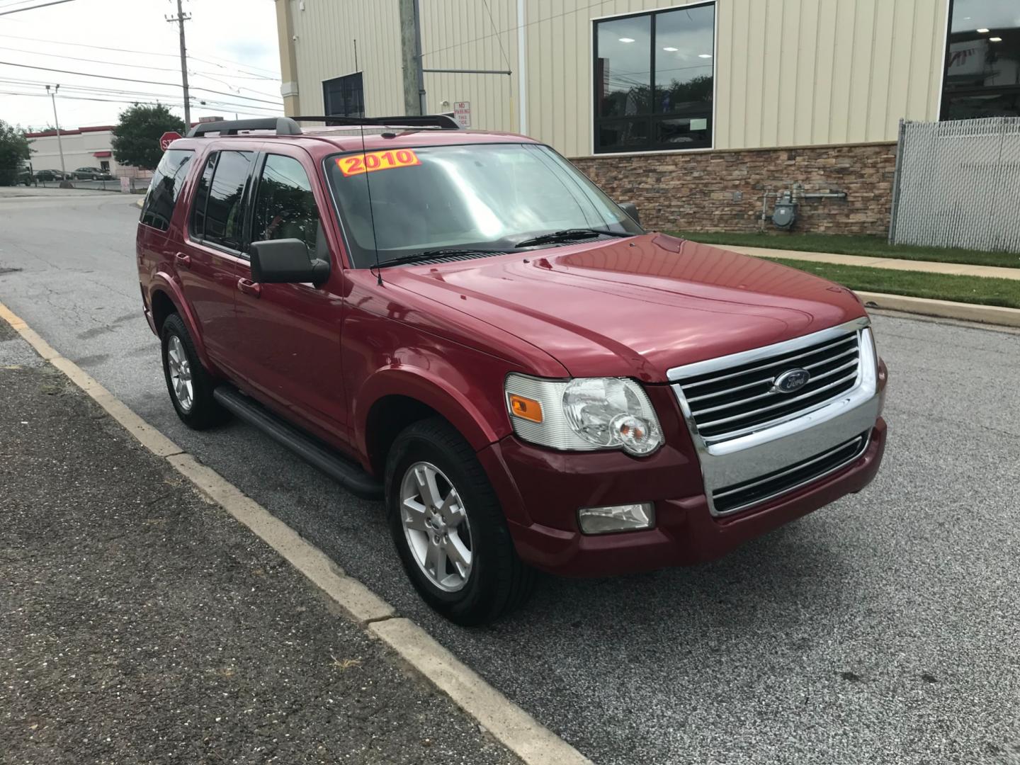 2010 Red /Tan Ford Explorer XLT (1FMEU7DE1AU) with an 4.0 engine, Automatic transmission, located at 577 Chester Pike, Prospect Park, PA, 19076, (610) 237-1015, 39.886154, -75.302338 - Photo#3