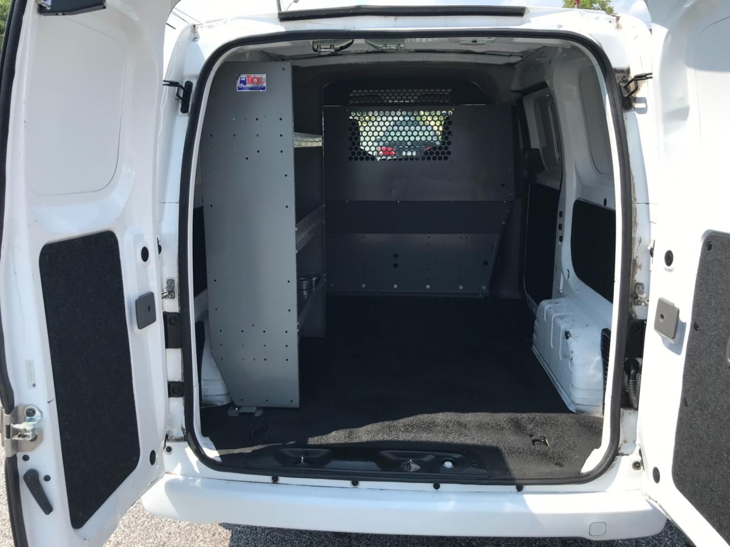 2015 White /Gray Nissan NV200 SV (3N6CM0KN7FK) with an 2.0 V4 engine, Automatic transmission, located at 577 Chester Pike, Prospect Park, PA, 19076, (610) 237-1015, 39.886154, -75.302338 - Photo#17