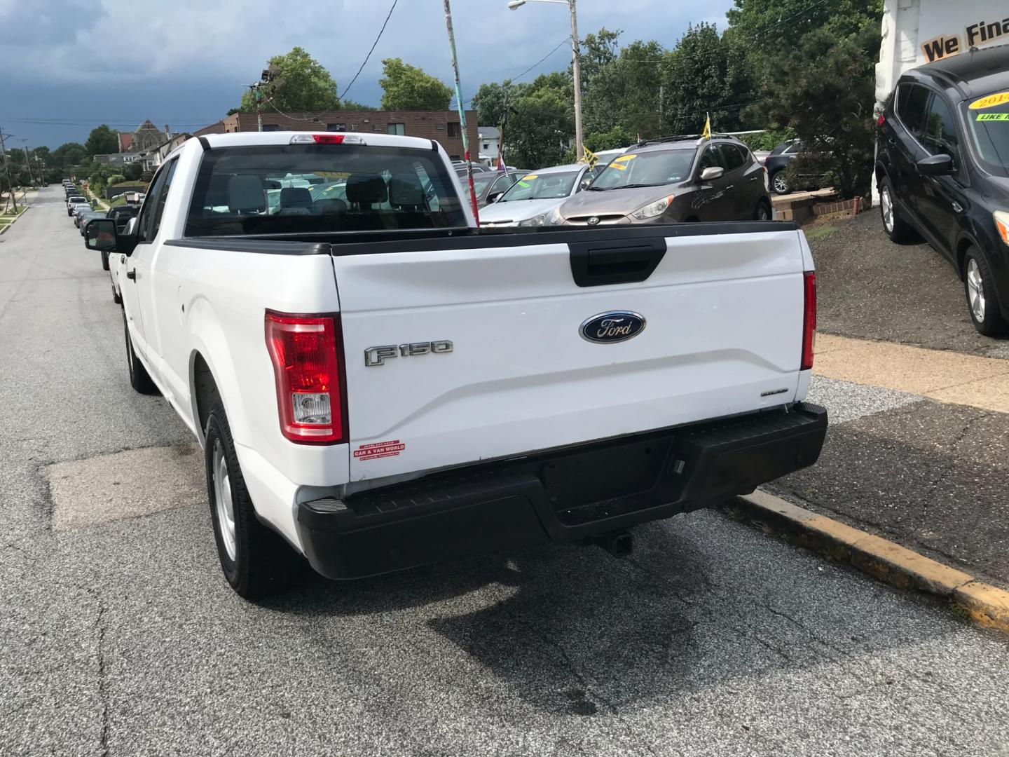 2017 White /Gray Ford F-150 XL (1FTEX1CP6HK) with an 2.7 V6 engine, Automatic transmission, located at 577 Chester Pike, Prospect Park, PA, 19076, (610) 237-1015, 39.886154, -75.302338 - 2017 Ford F150: Extended Cab, 8 foot bed, trailer hitch, new PA inspection, runs LIKE NEW! This vehicle comes inspected and has been given a bumper to bumper safety check. It is very clean, reliable, and well maintained. We offer a unique pay plan that is known for being the easiest and fastest f - Photo#5