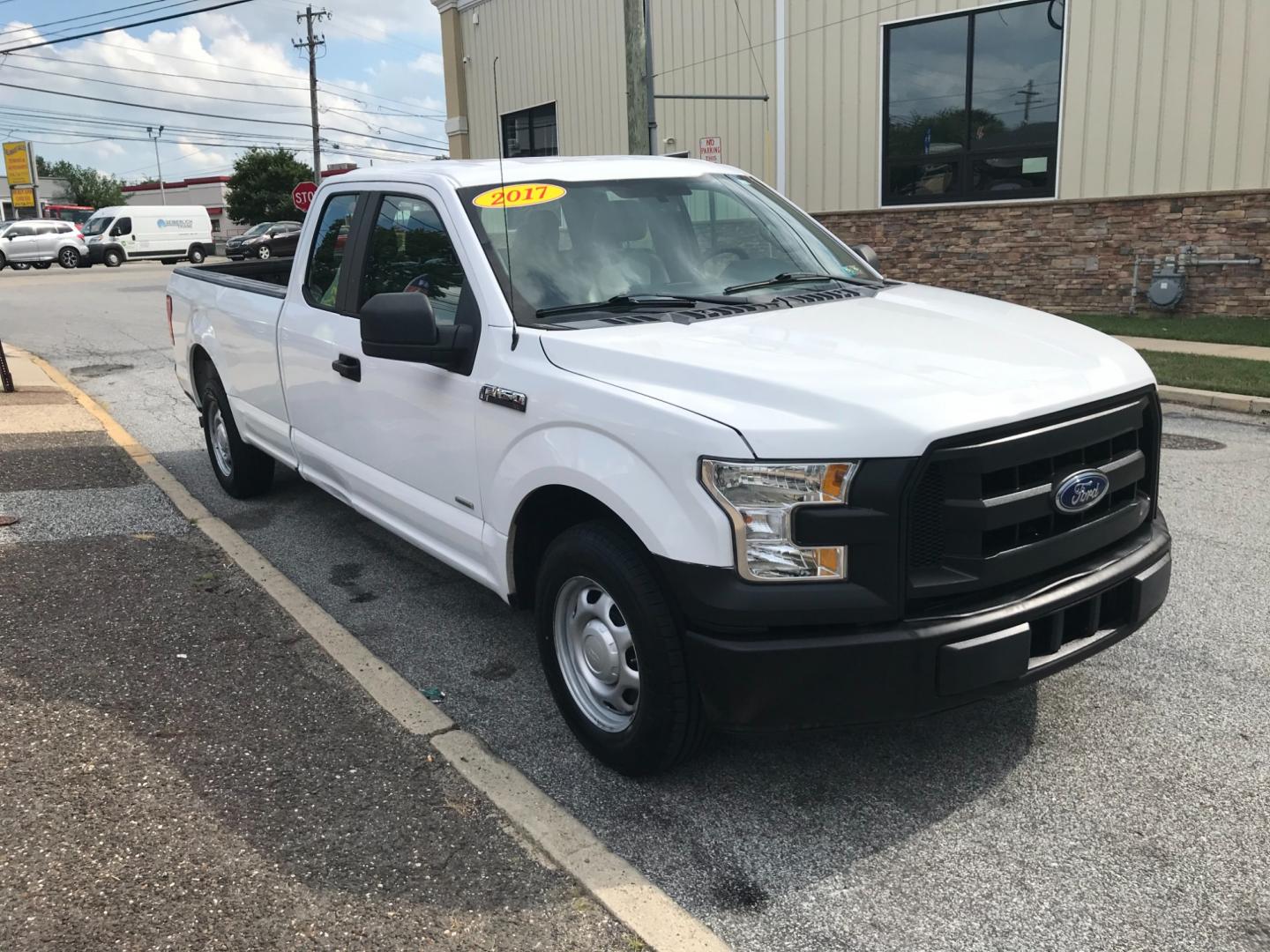 2017 White /Gray Ford F-150 XL (1FTEX1CP6HK) with an 2.7 V6 engine, Automatic transmission, located at 577 Chester Pike, Prospect Park, PA, 19076, (610) 237-1015, 39.886154, -75.302338 - 2017 Ford F150: Extended Cab, 8 foot bed, trailer hitch, new PA inspection, runs LIKE NEW! This vehicle comes inspected and has been given a bumper to bumper safety check. It is very clean, reliable, and well maintained. We offer a unique pay plan that is known for being the easiest and fastest f - Photo#3