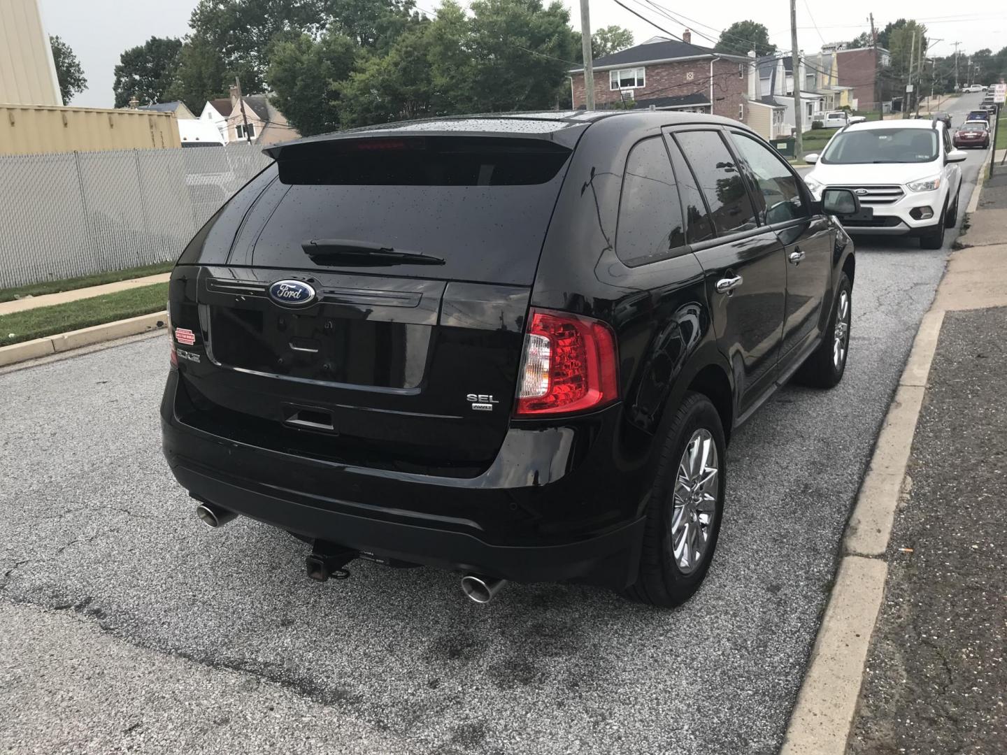 2011 Black /Black Ford Edge SEL AWD (2FMDK4JC7BB) with an 3.5L V6 DOHC 24V engine, 6-Speed Automatic transmission, located at 577 Chester Pike, Prospect Park, PA, 19076, (610) 237-1015, 39.886154, -75.302338 - Photo#5