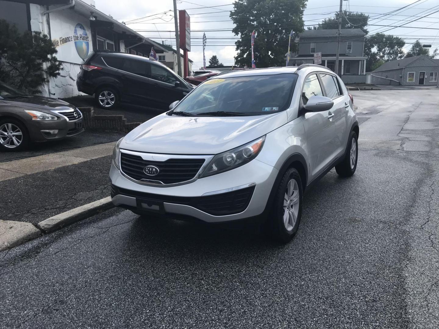 2011 Silver /Black Kia Sportage LX (KNDPB3A28B7) with an 2.4L V6 DOHC 24V engine, Automatic transmission, located at 577 Chester Pike, Prospect Park, PA, 19076, (610) 237-1015, 39.886154, -75.302338 - Photo#2