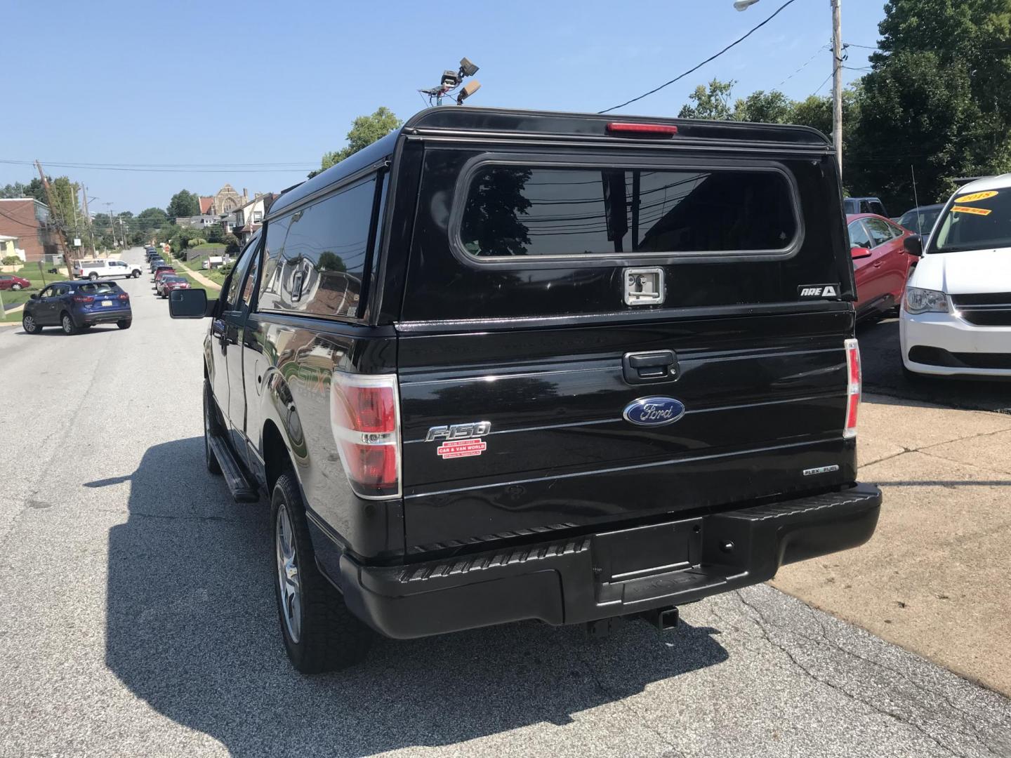 2014 /Black Ford F-150 STX SuperCab 6.5-ft. Bed 4WD (1FTEX1EM8EK) with an 3.7L V6 DOHC 24V engine, 6-Speed Automatic transmission, located at 577 Chester Pike, Prospect Park, PA, 19076, (610) 237-1015, 39.886154, -75.302338 - 2014 Ford F150 STX: Extended cab (3-door), 4x4, bed cap with side access, trailer hitch, new PA inspection, runs LIKE NEW! This vehicle comes inspected and has been given a bumper to bumper safety check. It is very clean, reliable, and well maintained. We offer a unique pay plan that is known for - Photo#4