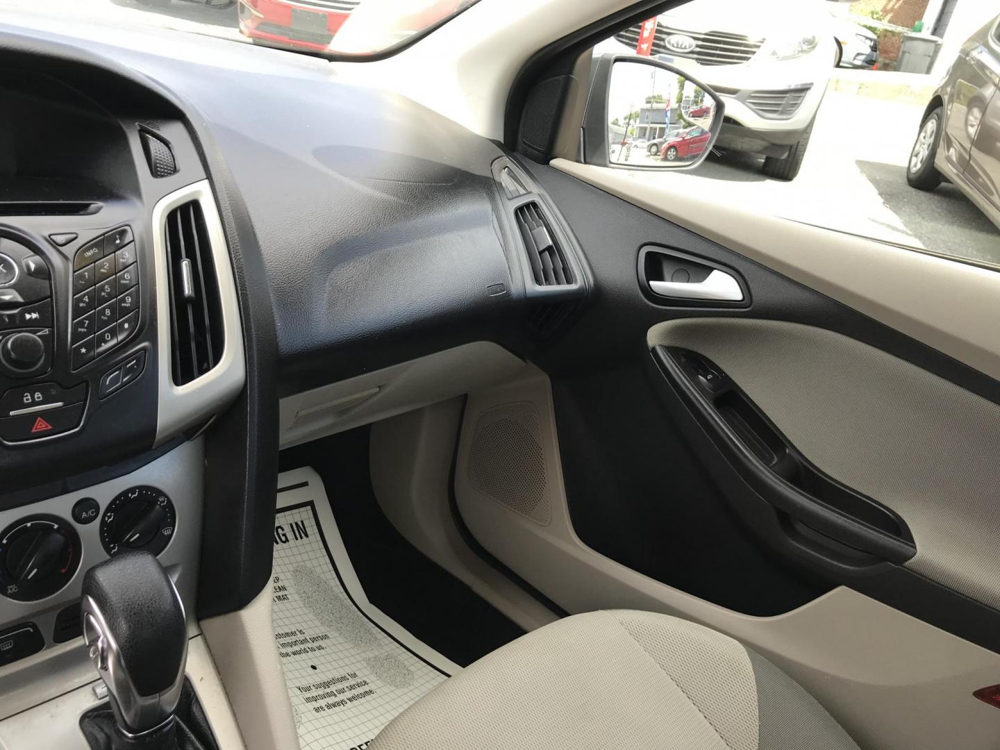 2013 Gray /Gray Ford Focus SE Sedan (1FADP3F2XDL) with an 2.0L L4 DOHC 16V engine, Automatic transmission, located at 577 Chester Pike, Prospect Park, PA, 19076, (610) 237-1015, 39.886154, -75.302338 - 2013 Ford Focus: Only 93k miles, great on gas, new PA inspection, runs LIKE NEW! This vehicle comes inspected and has been given a bumper to bumper safety check. It is very clean, reliable, and well maintained. We offer a unique pay plan that is known for being the easiest and fastest financing o - Photo#14