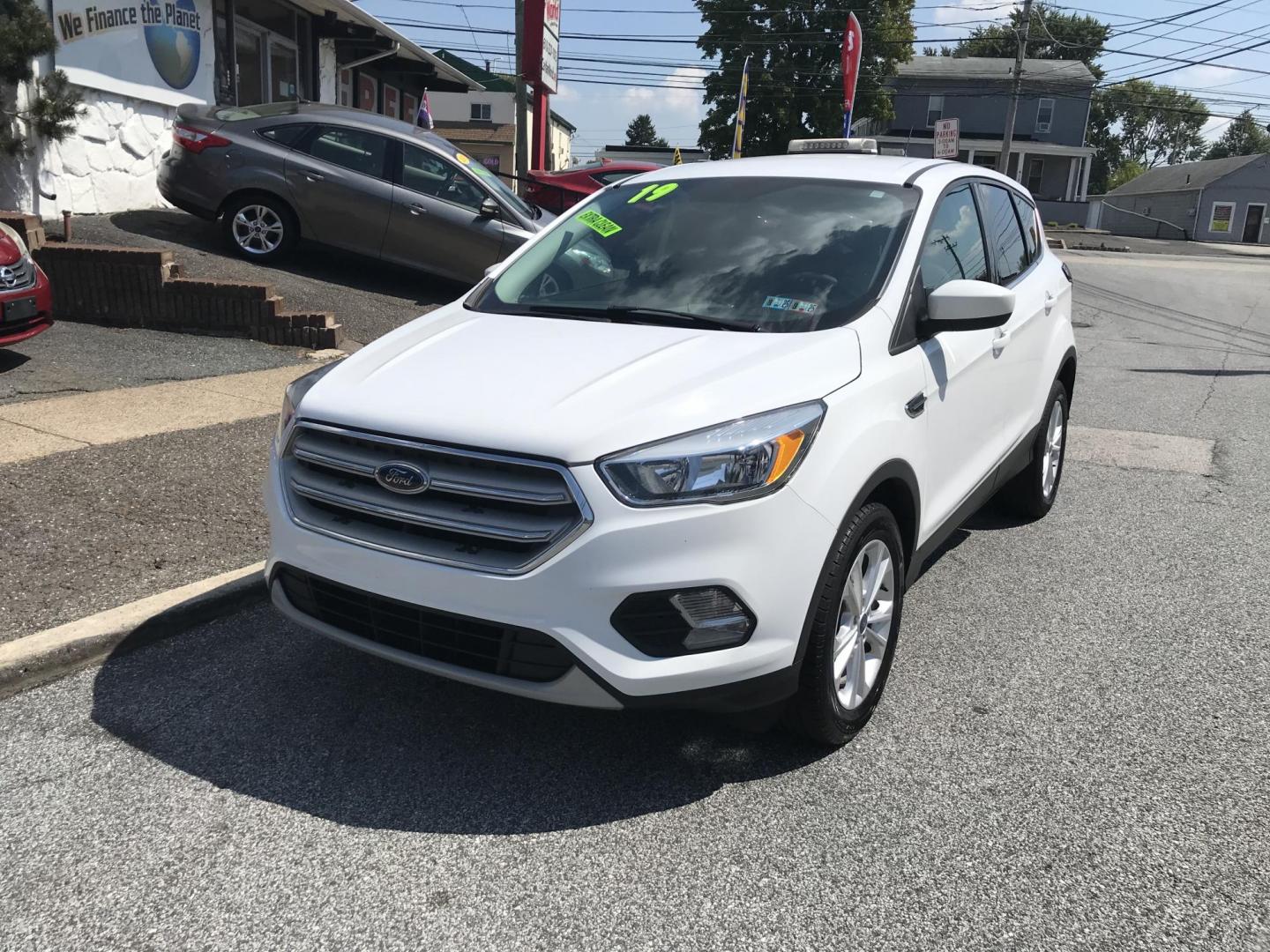 2019 White /Gray Ford Escape SE 4WD (1FMCU9GD6KU) with an 1.5L L4 DOHC 16V engine, 6A transmission, located at 577 Chester Pike, Prospect Park, PA, 19076, (610) 237-1015, 39.886154, -75.302338 - 2019 Ford Escape: Only 116k miles, backup camera, 4x4, new PA inspection, SUPER CLEAN, runs LIKE NEW! This vehicle comes inspected and has been given a bumper to bumper safety check. It is very clean, reliable, and well maintained. We offer a unique pay plan that is known for being the easiest an - Photo#1