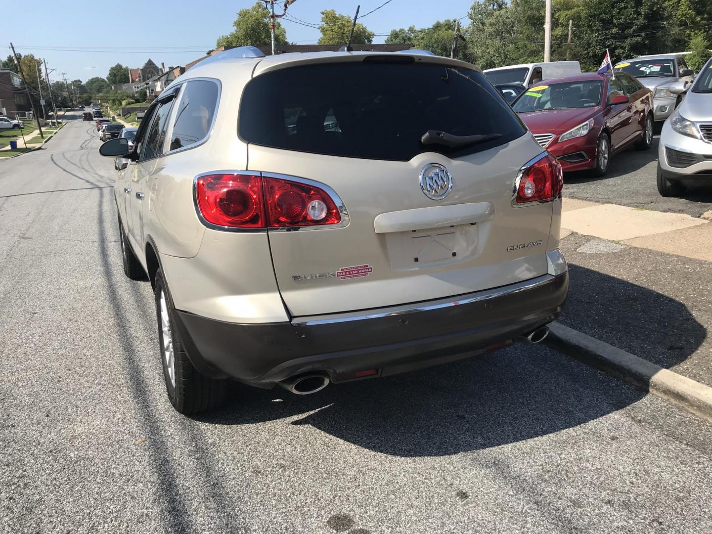 2012 Gold /Beige Buick Enclave Leather FWD (5GAKRCED3CJ) with an 3.6L V6 DOHC 24V engine, 6-Speed Automatic Overdrive transmission, located at 577 Chester Pike, Prospect Park, PA, 19076, (610) 237-1015, 39.886154, -75.302338 - Photo#6