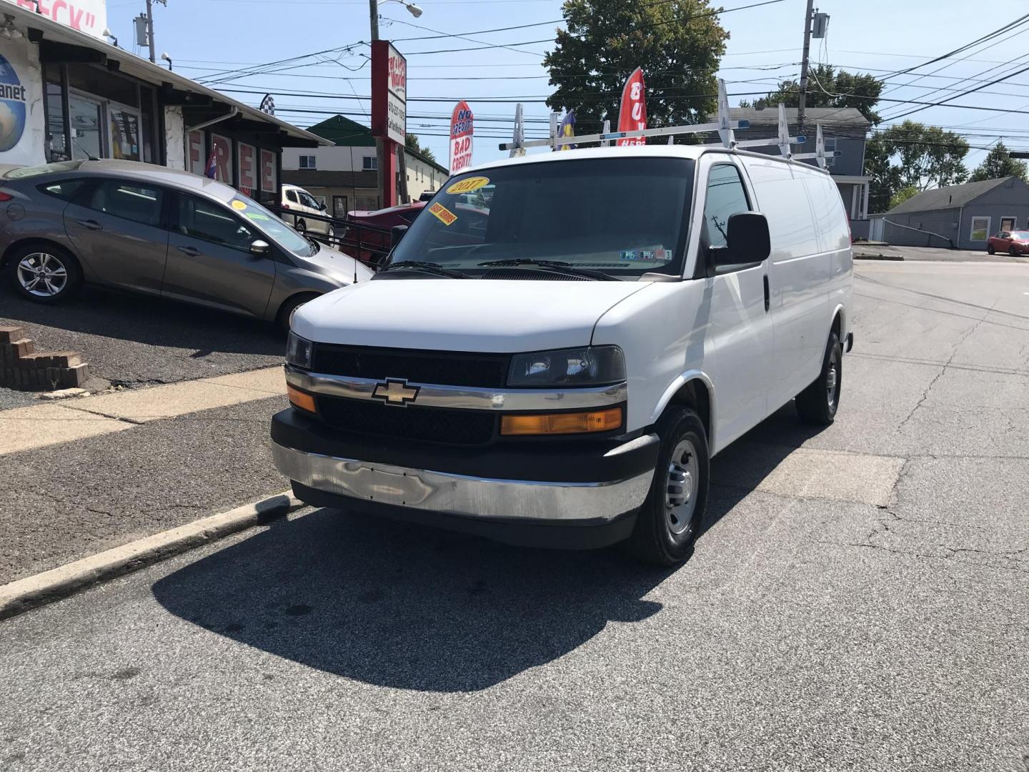 2017 White /Gray Chevrolet Express 2500 Cargo (1GCWGAFF8H1) with an 4.8L V8 FFV engine, 6A transmission, located at 577 Chester Pike, Prospect Park, PA, 19076, (610) 237-1015, 39.886154, -75.302338 - Photo#1