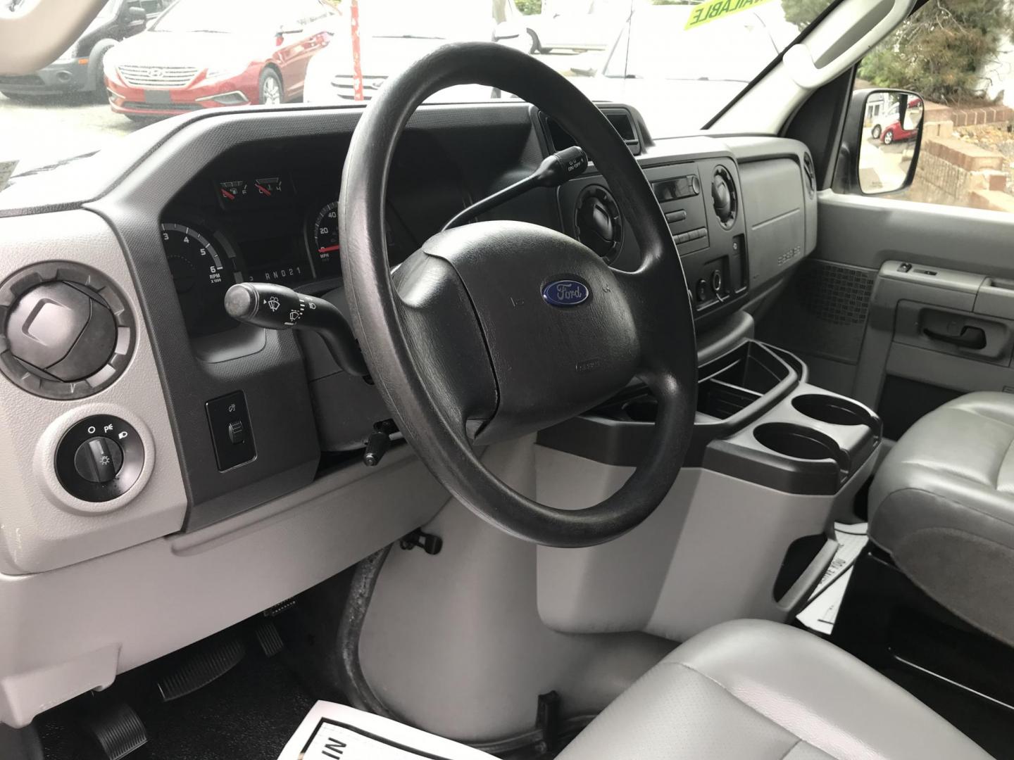 2013 White /Gray Ford Econoline E150 E-150 (1FTNE1EW4DD) with an 4.6L V8 SOHC 16V engine, 4-Speed Automatic transmission, located at 577 Chester Pike, Prospect Park, PA, 19076, (610) 237-1015, 39.886154, -75.302338 - Photo#10