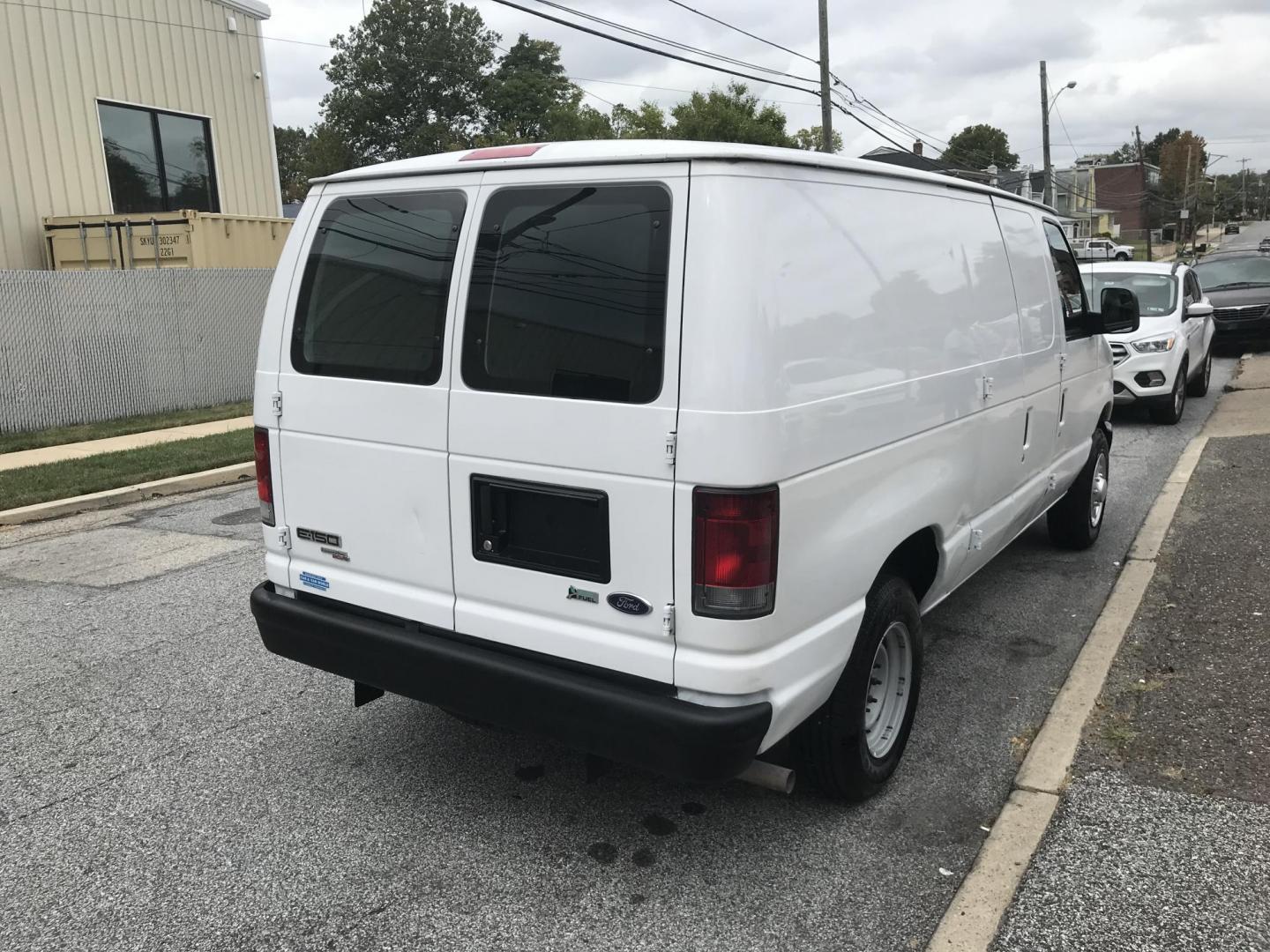 2013 White /Gray Ford Econoline E150 E-150 (1FTNE1EW4DD) with an 4.6L V8 SOHC 16V engine, 4-Speed Automatic transmission, located at 577 Chester Pike, Prospect Park, PA, 19076, (610) 237-1015, 39.886154, -75.302338 - Photo#3