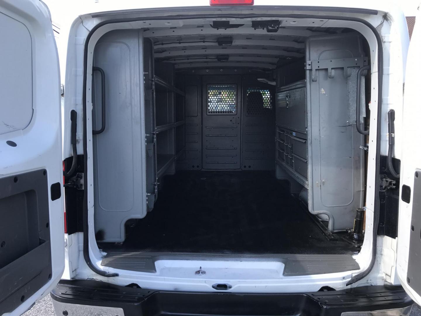 2014 White /Gray Nissan NV Cargo 3500 HD S (1N6AF0KY0EN) with an 5.6L V8 DOHC 32V engine, 5-Speed Automatic transmission, located at 577 Chester Pike, Prospect Park, PA, 19076, (610) 237-1015, 39.886154, -75.302338 - Photo#20