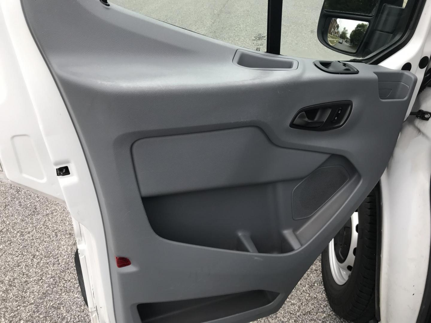 2016 White /Gray Ford Transit 150 Van Low Roof w/Sliding Pass. 130-in. WB (1FTYE1YM6GK) with an 3.7L V6 DOHC 24V engine, 6A transmission, located at 577 Chester Pike, Prospect Park, PA, 19076, (610) 237-1015, 39.886154, -75.302338 - Photo#10