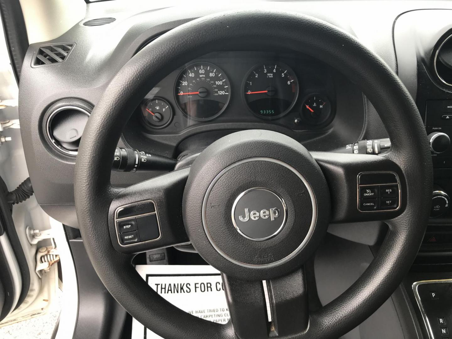 2013 White /Gray Jeep Compass Sport (1C4NJCBA4DD) with an 2.0L L4 DOHC 16V engine, Automatic transmission, located at 577 Chester Pike, Prospect Park, PA, 19076, (610) 237-1015, 39.886154, -75.302338 - Photo#10