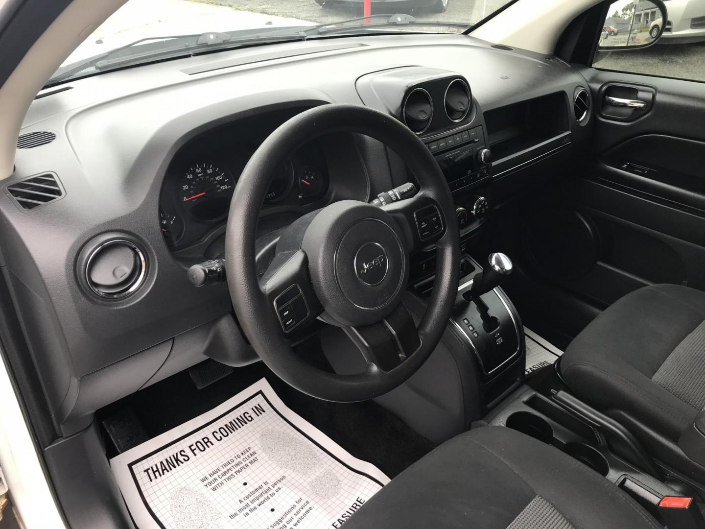 2013 White /Gray Jeep Compass Sport (1C4NJCBA4DD) with an 2.0L L4 DOHC 16V engine, Automatic transmission, located at 577 Chester Pike, Prospect Park, PA, 19076, (610) 237-1015, 39.886154, -75.302338 - 2013 Jeep Compass: Only 93k miles, great on gas, new PA inspection, SUPER CLEAN, runs LIKE NEW! This vehicle comes inspected and has been given a bumper to bumper safety check. It is very clean, reliable, and well maintained. We offer a unique pay plan that is known for being the easiest and fast - Photo#9