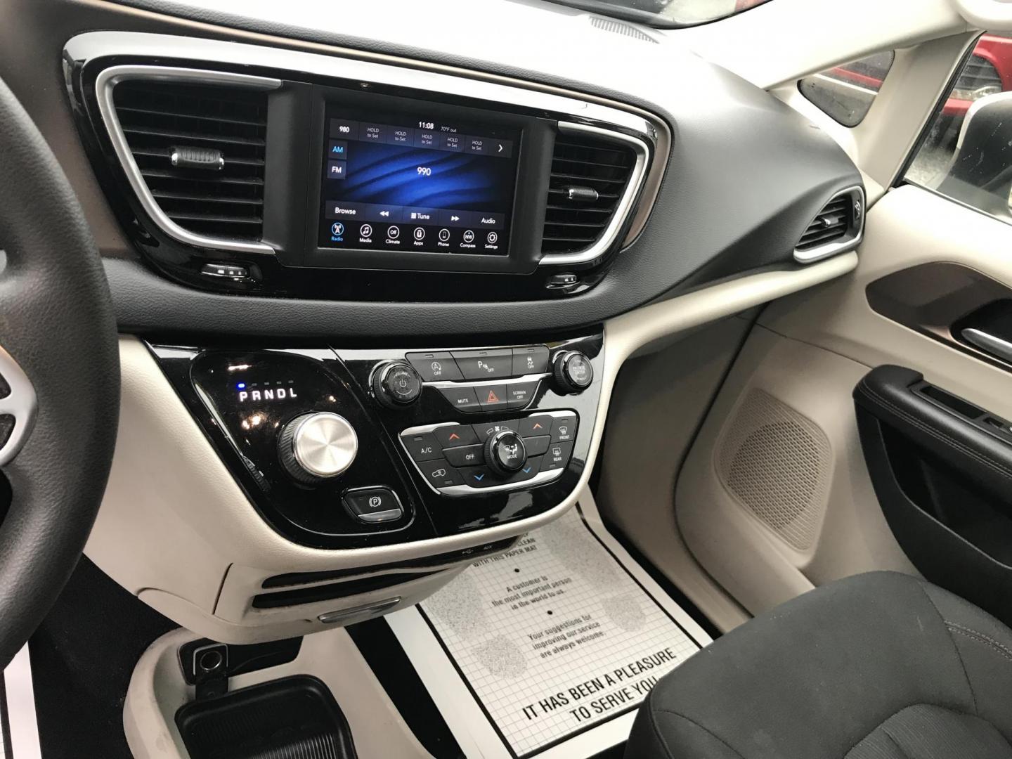 2018 Gray /Gray Chrysler Pacifica LX (2C4RC1CGXJR) with an 3.6L V6 DOHC 24V engine, 9A transmission, located at 577 Chester Pike, Prospect Park, PA, 19076, (610) 237-1015, 39.886154, -75.302338 - 2018 Chrysler Pacifica LX: Stow & Go Seating, backup camera, new PA inspection, SUPER CLEAN! This vehicle comes inspected and has been given a bumper to bumper safety check. It is very clean, reliable, and well maintained. We offer a unique pay plan that is known for being the easiest and fastest - Photo#9