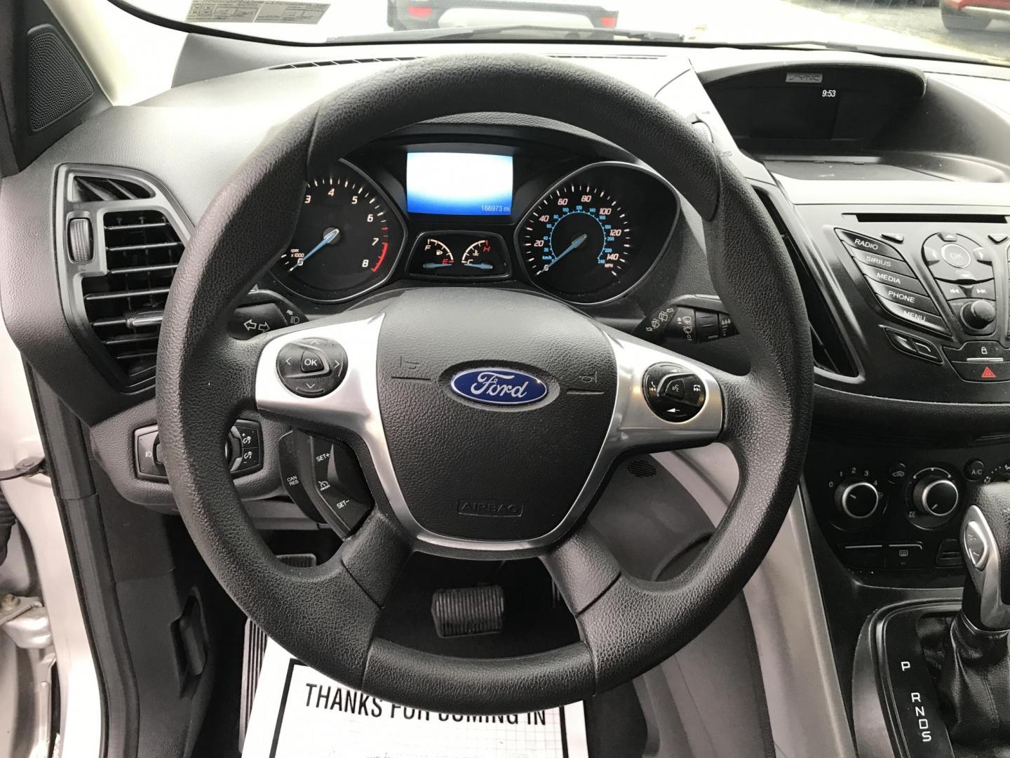 2016 Silver /Gray Ford Escape SE FWD (1FMCU0GX9GU) with an 1.6L L4 DOHC 16V engine, 6-Speed Automatic transmission, located at 577 Chester Pike, Prospect Park, PA, 19076, (610) 237-1015, 39.886154, -75.302338 - 2016 Ford Escape SE: Great on gas, new PA inspection, SUPER CLEAN, runs LIKE NEW! This vehicle comes inspected and has been given a bumper to bumper safety check. It is very clean, reliable, and well maintained. We offer a unique pay plan that is known for being the easiest and fastest financing - Photo#11