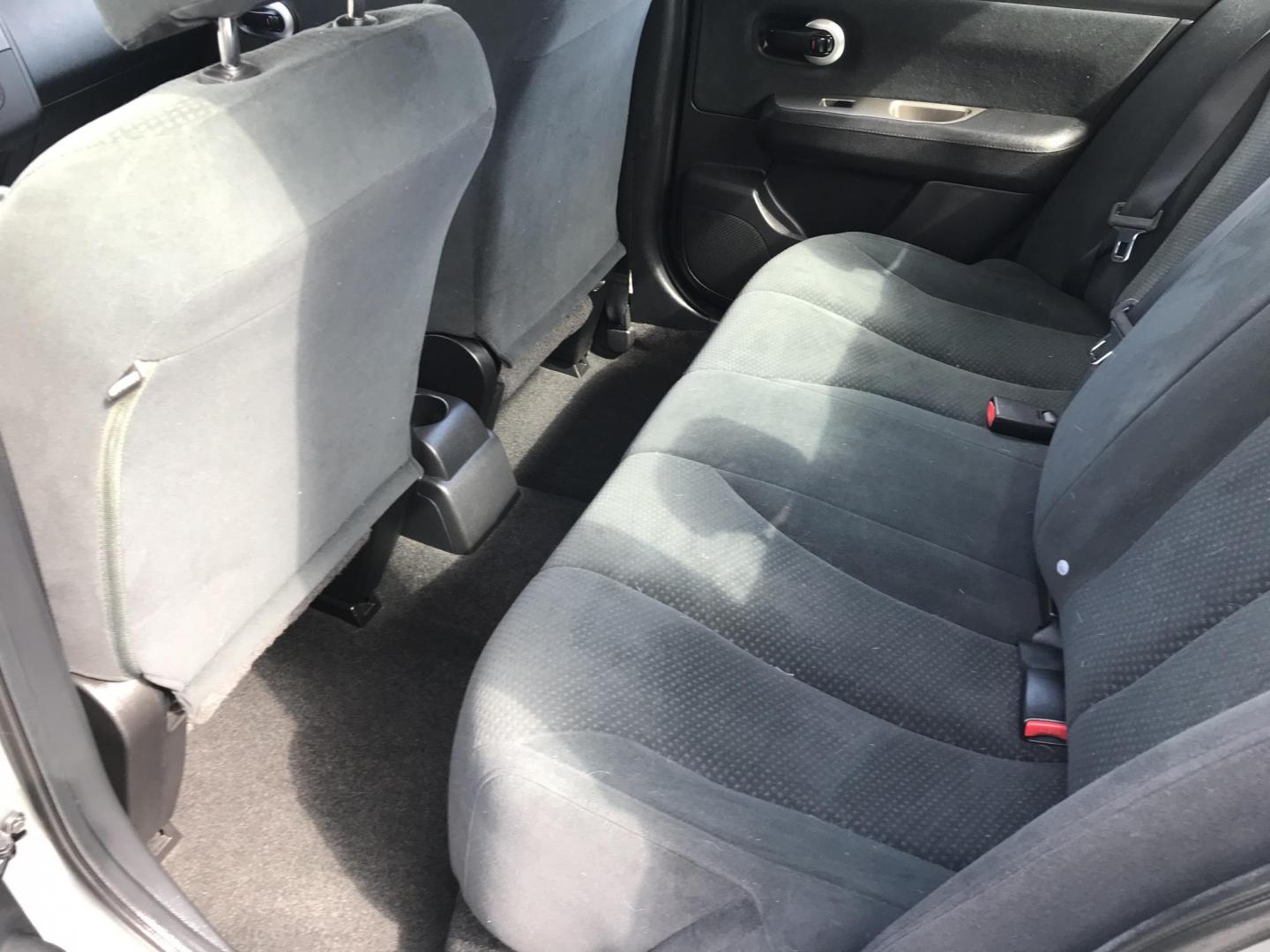 2011 Silver /Gray Nissan Versa 1.8 S Sedan (3N1BC1AP0BL) with an 1.8L L4 DOHC 16V engine, 4-Speed Aut transmission, located at 577 Chester Pike, Prospect Park, PA, 19076, (610) 237-1015, 39.886154, -75.302338 - 2011 Nissan Versa S: Only 122k miles, great on gas, new PA inspection, runs LIKE NEW! This vehicle comes inspected and has been given a bumper to bumper safety check. It is very clean, reliable, and well maintained. We offer a unique pay plan that is known for being the easiest and fastest financ - Photo#15