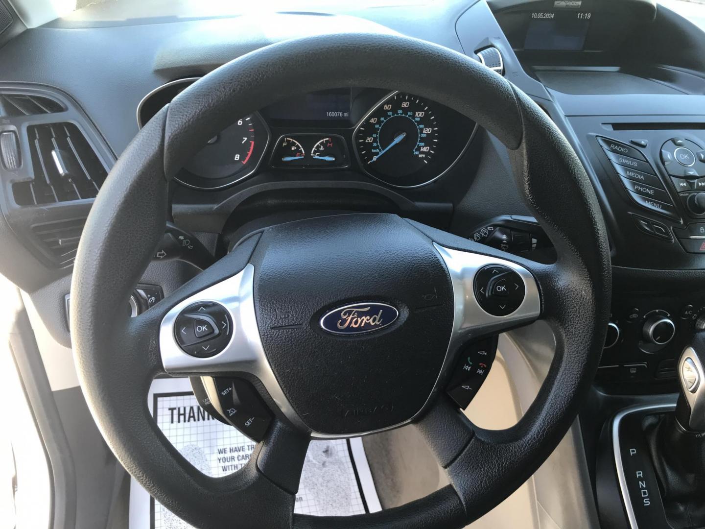 2013 White /Gray Ford Escape SE AWD (1FMCU9GX0DU) with an 1.6L L4 DOHC 16V engine, 6-Speed Automatic transmission, located at 577 Chester Pike, Prospect Park, PA, 19076, (610) 237-1015, 39.886154, -75.302338 - 2013 Ford Escape SE: All wheel drive, great on gas, new PA inspection, SUPER CLEAN! This vehicle comes inspected and has been given a bumper to bumper safety check. It is very clean, reliable, and well maintained. We offer a unique pay plan that is known for being the easiest and fastest financin - Photo#11