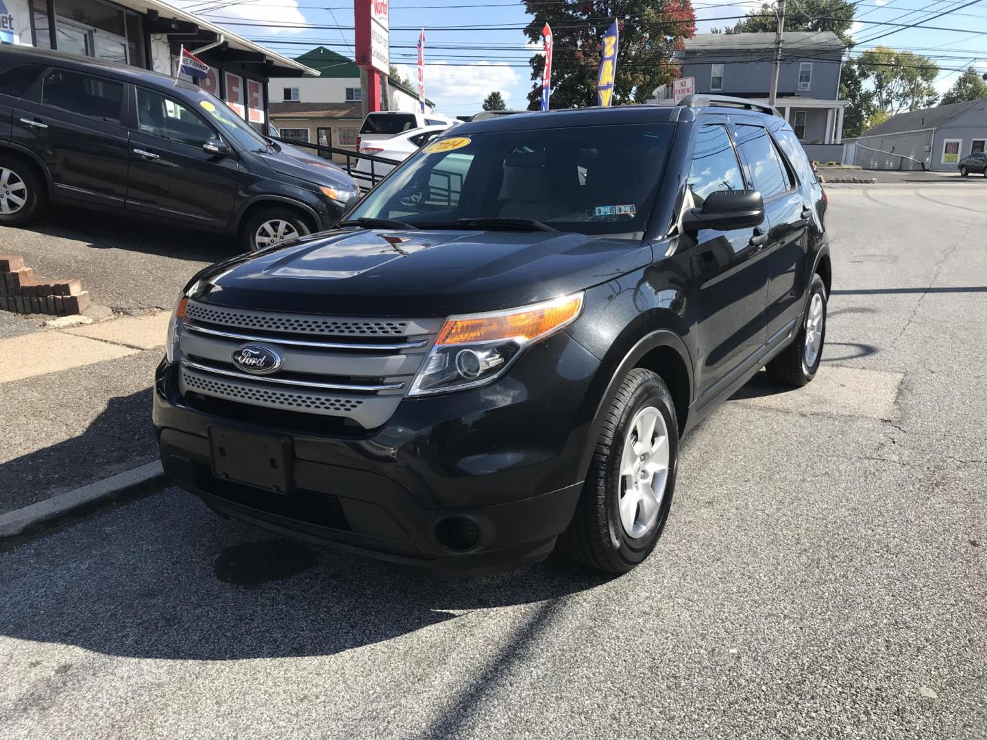 2014 Black /Gray Ford Explorer 4WD (1FM5K8B81EG) with an 3.5L V6 DOHC 24V engine, 6-Speed Automatic transmission, located at 577 Chester Pike, Prospect Park, PA, 19076, (610) 237-1015, 39.886154, -75.302338 - 2014 Ford Explorer: 3rd row seating, 4x4, new PA inspection, SUPER CLEAN, runs LIKE NEW! This vehicle comes inspected and has been given a bumper to bumper safety check. It is very clean, reliable, and well maintained. We offer a unique pay plan that is known for being the easiest and fastest fin - Photo#2