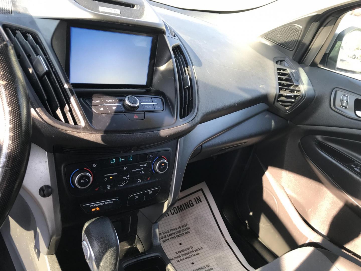 2018 Gold /Gray Ford Escape SE 4WD (1FMCU9GD5JU) with an 1.5L L4 DOHC 16V engine, 6A transmission, located at 577 Chester Pike, Prospect Park, PA, 19076, (610) 237-1015, 39.886154, -75.302338 - 2018 Ford Escape SE: 4x4, new PA inspection, backup camera, great on gas, runs LIKE NEW! This vehicle comes inspected and has been given a bumper to bumper safety check. It is very clean, reliable, and well maintained. We offer a unique pay plan that is known for being the easiest and fastest fin - Photo#11