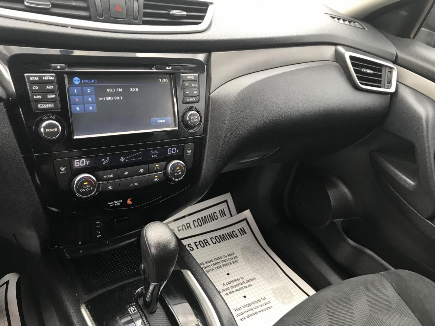 2014 Gray /Gray Nissan Rogue S AWD (5N1AT2MV2EC) with an 2.5L L4 DOHC 16V engine, Continuously Variable Transmission transmission, located at 577 Chester Pike, Prospect Park, PA, 19076, (610) 237-1015, 39.886154, -75.302338 - Photo#13