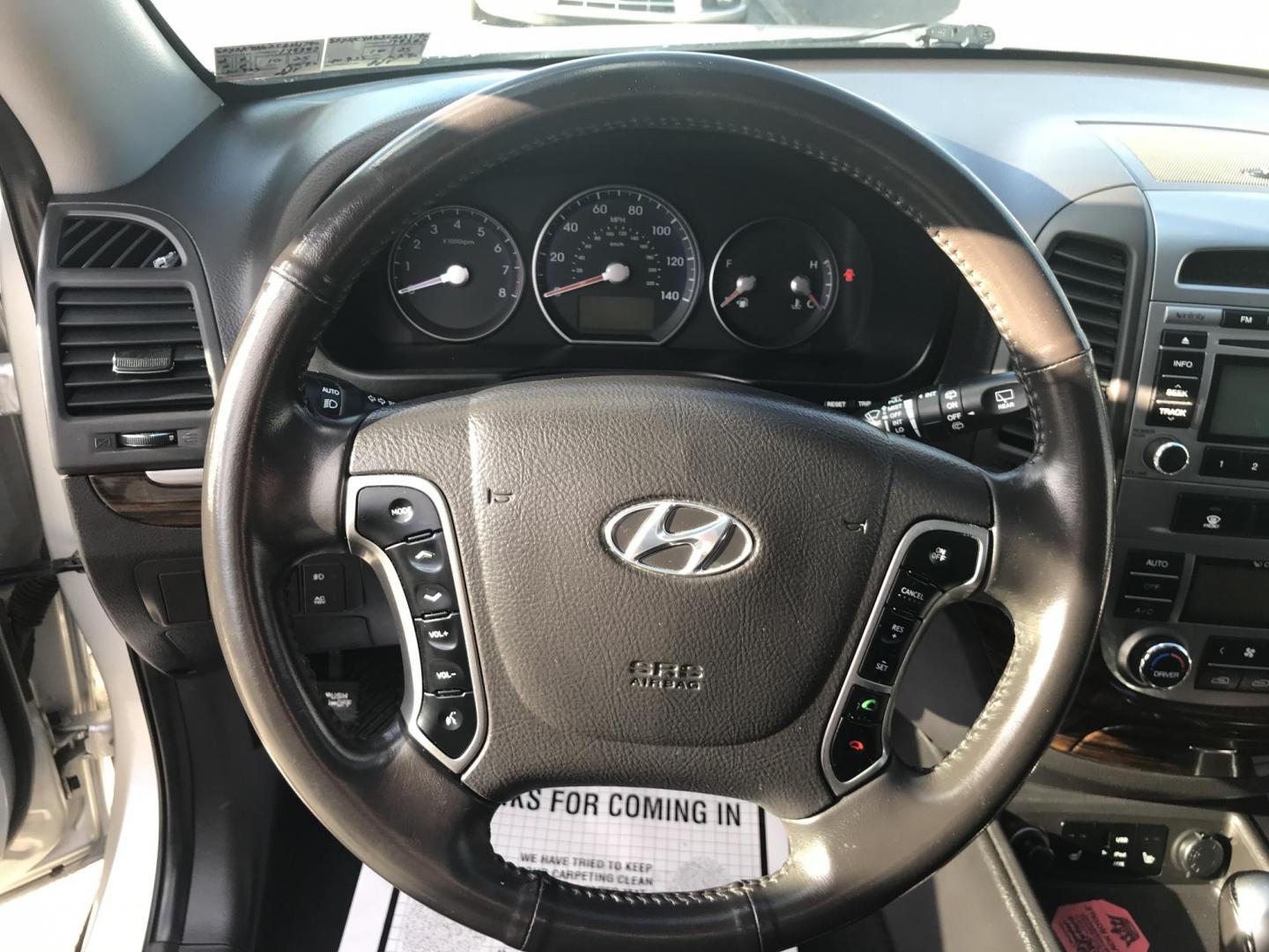 2012 Silver /Gray Hyundai Santa Fe Limited 3.5 FWD (5XYZK4AG2CG) with an 3.5L V6 DOHC 24V engine, 6-Speed Automatic transmission, located at 577 Chester Pike, Prospect Park, PA, 19076, (610) 237-1015, 39.886154, -75.302338 - Photo#14