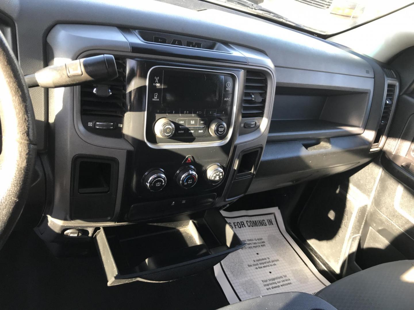 2015 White /Gray RAM 1500 Tradesman Quad Cab (1C6RR6FT4FS) with an 5.7L V8 OHV 16V engine, 6-Speed Automatic transmission, located at 577 Chester Pike, Prospect Park, PA, 19076, (610) 237-1015, 39.886154, -75.302338 - Photo#14