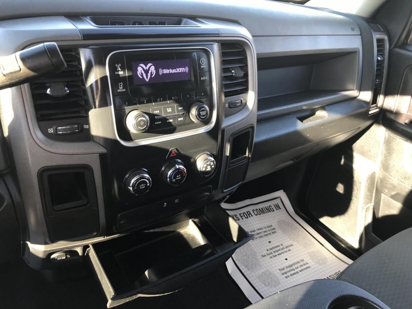 2015 White /Gray RAM 1500 Tradesman Quad Cab (1C6RR6FT4FS) with an 5.7L V8 OHV 16V engine, 6-Speed Automatic transmission, located at 577 Chester Pike, Prospect Park, PA, 19076, (610) 237-1015, 39.886154, -75.302338 - Photo#15