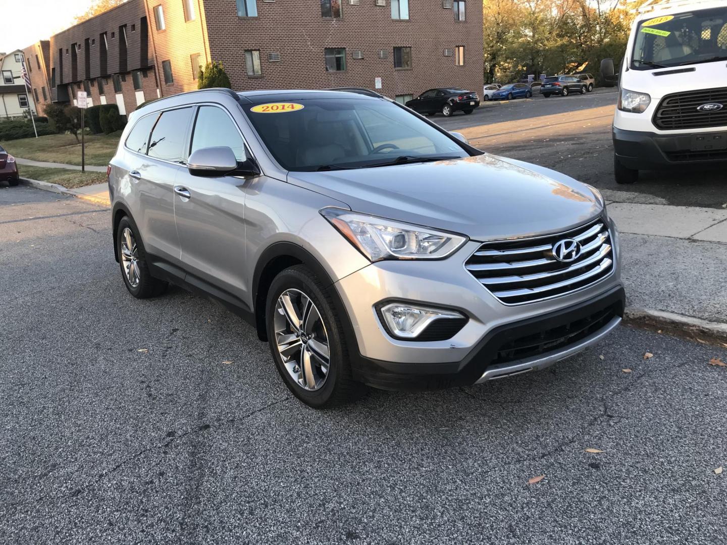 2014 Silver /Gray Hyundai Santa Fe Limited AWD (KM8SRDHF3EU) with an 3.3L V6 DOHC 24V engine, 6-Speed Automatic transmission, located at 577 Chester Pike, Prospect Park, PA, 19076, (610) 237-1015, 39.886154, -75.302338 - Photo#2