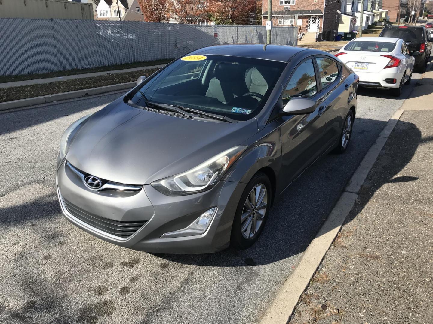 2014 Gray /Gray Hyundai Elantra Limited (5NPDH4AE6EH) with an 1.8L L4 DOHC 16V engine, 6-Speed Automatic transmission, located at 577 Chester Pike, Prospect Park, PA, 19076, (610) 237-1015, 39.886154, -75.302338 - 2014 Hyundai Elantra: Backup camera, new PA inspection, great on gas, runs EXCELLENT! This vehicle comes inspected and has been given a bumper to bumper safety check. It is very clean, reliable, and well maintained. We offer a unique pay plan that is known for being the easiest and fastest financ - Photo#3