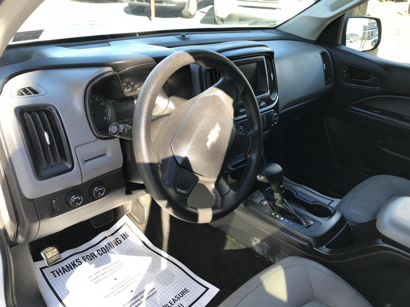 2018 White /Gray Chevrolet Colorado Work Truck Ext. Cab 4WD (1GCHTBEA0J1) with an 2.5L L4 DOHC 16V GAS engine, 6A transmission, located at 577 Chester Pike, Prospect Park, PA, 19076, (610) 237-1015, 39.886154, -75.302338 - 2018 Chevrolet Colorado: 4x4, extended cab, backup camera, new PA inspection, runs like new, FLEET MAINTAINED! This vehicle comes inspected and has been given a bumper to bumper safety check. It is very clean, reliable, and well maintained. We offer a unique pay plan that is known for being the e - Photo#11