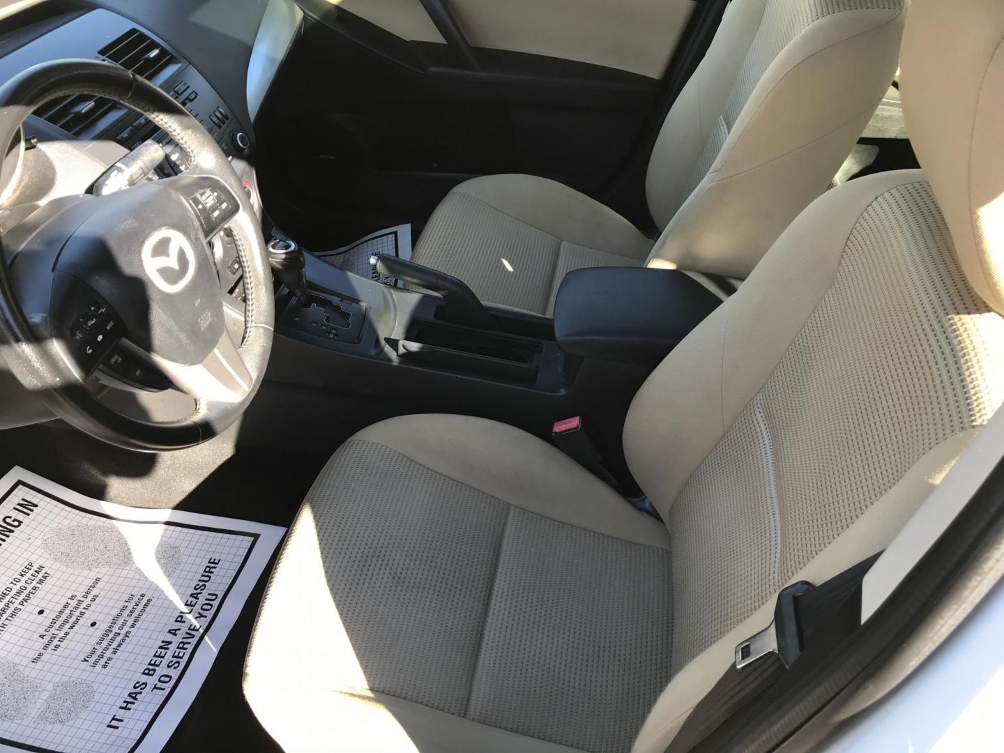 2012 White /Gray Mazda MAZDA3 i Touring 4-Door (JM1BL1V88C1) with an 2.0L L4 DOHC 16V engine, Automatic transmission, located at 577 Chester Pike, Prospect Park, PA, 19076, (610) 237-1015, 39.886154, -75.302338 - Photo#10