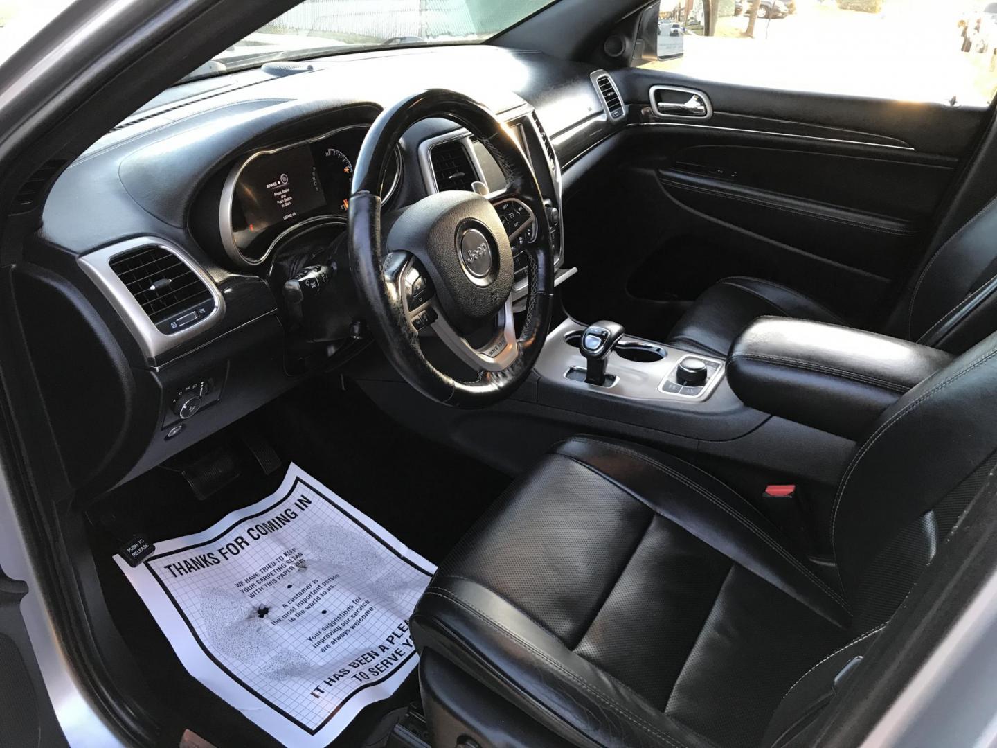 2015 Silver /Black Jeep Grand Cherokee Overland 4WD (1C4RJFCT3FC) with an 5.7L V8 OHV 16V engine, 8-Speed Automatic transmission, located at 577 Chester Pike, Prospect Park, PA, 19076, (610) 237-1015, 39.886154, -75.302338 - Photo#10