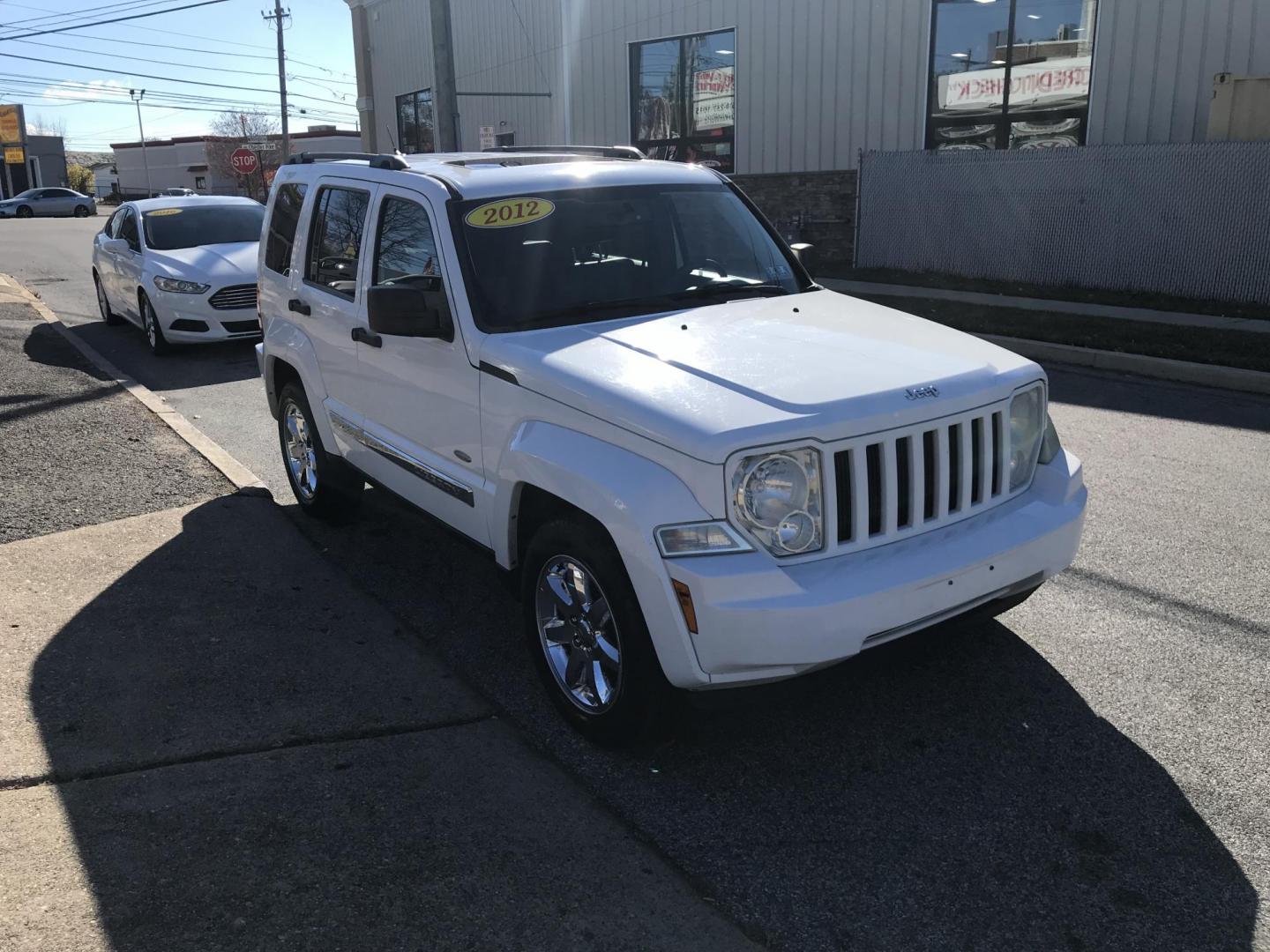 2012 White /Gray Jeep Liberty Sport 4WD (1C4PJMAK2CW) with an 3.7L V6 SOHC 12V engine, 4-Speed Automatic transmission, located at 577 Chester Pike, Prospect Park, PA, 19076, (610) 237-1015, 39.886154, -75.302338 - 2012 Jeep Liberty Sport: 4x4, sunroof, new PA inspection, SUPER CLEAN! This vehicle comes inspected and has been given a bumper to bumper safety check. It is very clean, reliable, and well maintained. We offer a unique pay plan that is known for being the easiest and fastest financing option in t - Photo#3