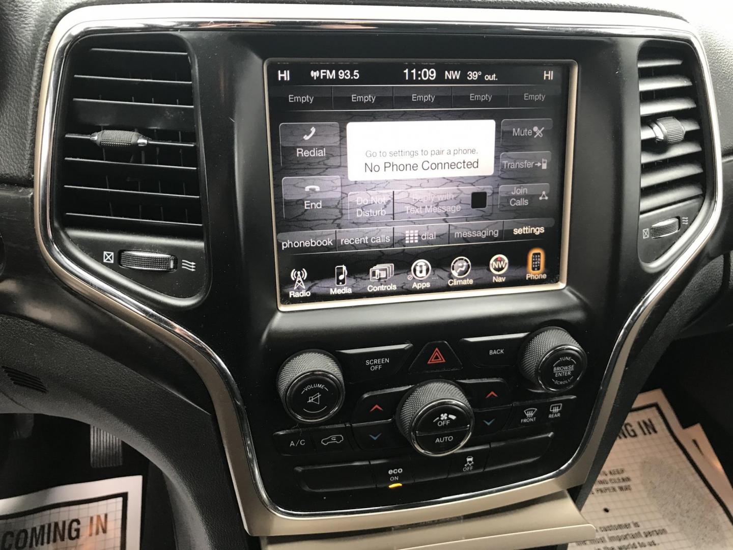 2014 Gray /Gray Jeep Grand Cherokee Laredo 4WD (1C4RJFAG1EC) with an 3.6L V6 DOHC 24V engine, 5-Speed Automatic transmission, located at 577 Chester Pike, Prospect Park, PA, 19076, (610) 237-1015, 39.886154, -75.302338 - Photo#12