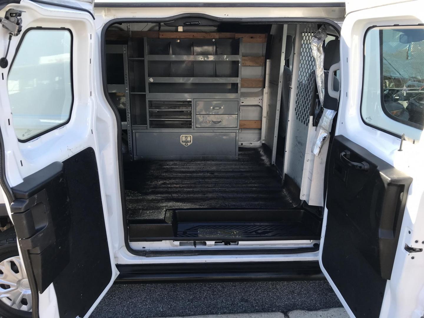 2016 White /Gray Ford Transit 250 Van Low Roof 60/40 Pass.130-in. WB (1FTYR1ZM7GK) with an 3.7L V6 DOHC 24V engine, 6A transmission, located at 577 Chester Pike, Prospect Park, PA, 19076, (610) 237-1015, 39.886154, -75.302338 - 2016 Ford Transit 250 Low Roof: shelving, new PA inspection, partition, FLEET MAINTAINED, runs LIKE NEW! This vehicle comes inspected and has been given a bumper to bumper safety check. It is very clean, reliable, and well maintained. We offer a unique pay plan that is known for being the easiest - Photo#18