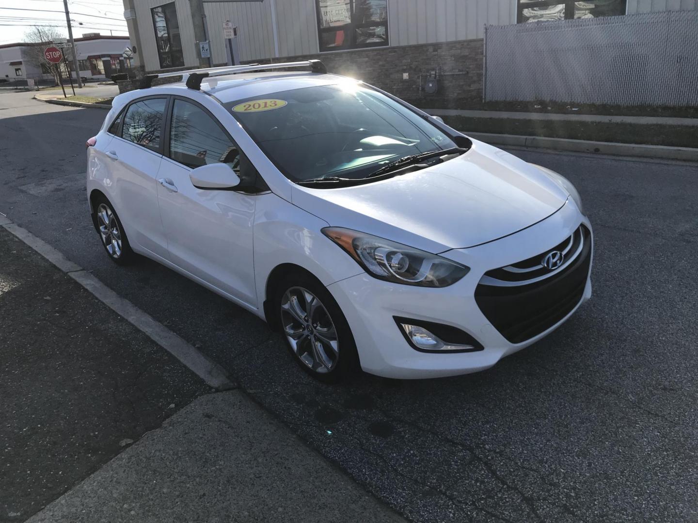 2013 White /Black Hyundai Elantra GT A/T (KMHD35LE3DU) with an 1.8L L4 16V DOHC engine, 6-Speed Automatic transmission, located at 577 Chester Pike, Prospect Park, PA, 19076, (610) 237-1015, 39.886154, -75.302338 - Photo#2