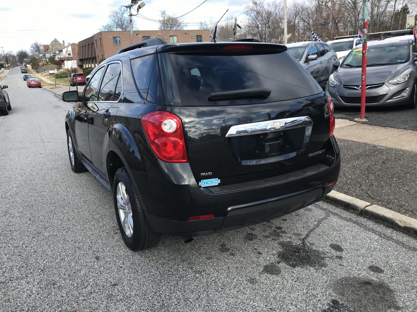 2011 Black /Black Chevrolet Equinox 2LT AWD (2CNFLNEC7B6) with an 2.4L L4 DOHC 16V engine, 6-Speed Automatic transmission, located at 577 Chester Pike, Prospect Park, PA, 19076, (610) 237-1015, 39.886154, -75.302338 - Photo#5