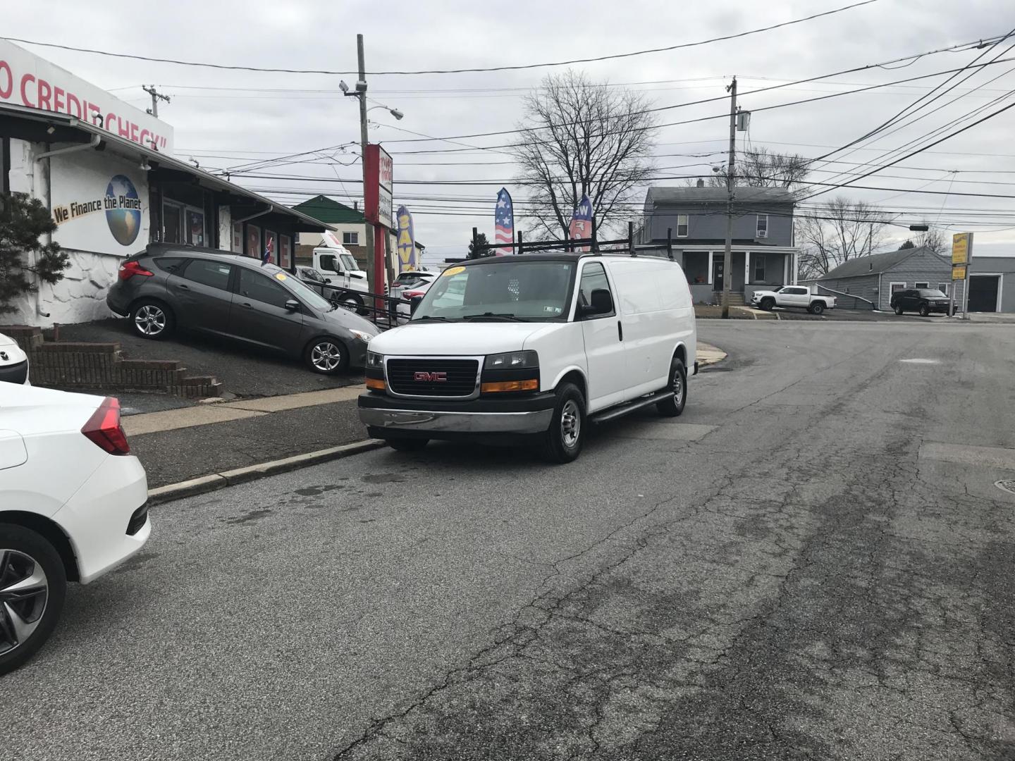 2017 White /Gray GMC Savana G2500 Cargo (1GTW7AFF8H1) with an 4.8L V8 FFV engine, 6A transmission, located at 577 Chester Pike, Prospect Park, PA, 19076, (610) 237-1015, 39.886154, -75.302338 - Photo#1