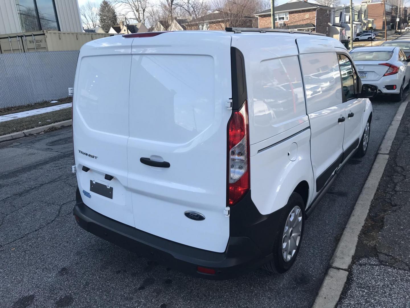 2017 White /Gray Ford Transit Connect Cargo Van XL LWB w/Rear 180 Degree Door (NM0LS7E74H1) with an 2.5L L4 DOHC 16V engine, 6A transmission, located at 577 Chester Pike, Prospect Park, PA, 19076, (610) 237-1015, 39.886154, -75.302338 - Photo#5