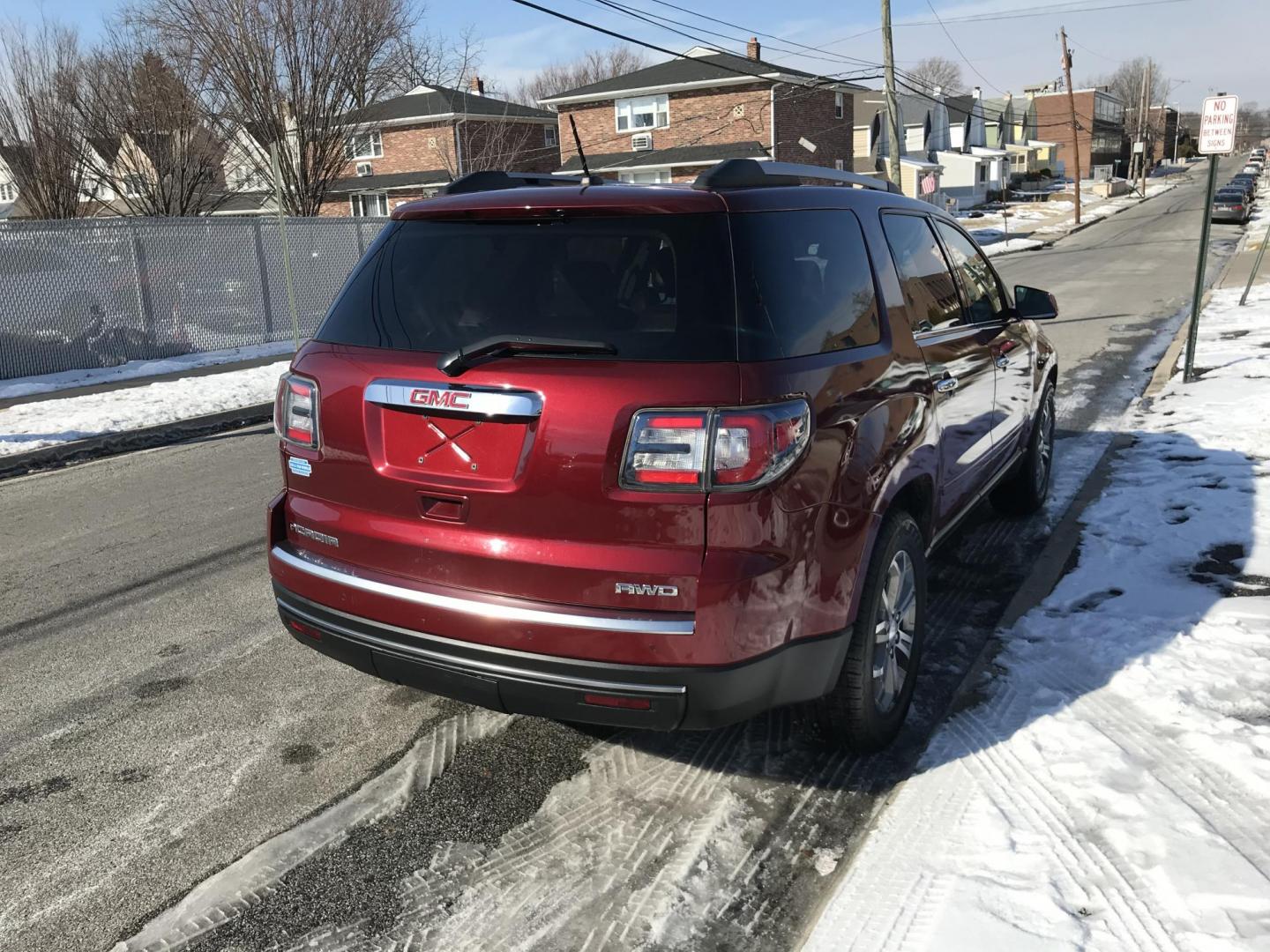 2015 Red /Gray GMC Acadia SLT-1 AWD (1GKKVRKD6FJ) with an 3.6L V6 DOHC 24V engine, 6-Speed Automatic transmission, located at 577 Chester Pike, Prospect Park, PA, 19076, (610) 237-1015, 39.886154, -75.302338 - 2015 GMC Acadia SLT: AWD, 2 sunroofs, backup camera, 3rd row seating, new PA inspection, runs LIKE NEW! This vehicle comes inspected and has been given a bumper to bumper safety check. It is very clean, reliable, and well maintained. We offer a unique pay plan that is known for being the easiest - Photo#5